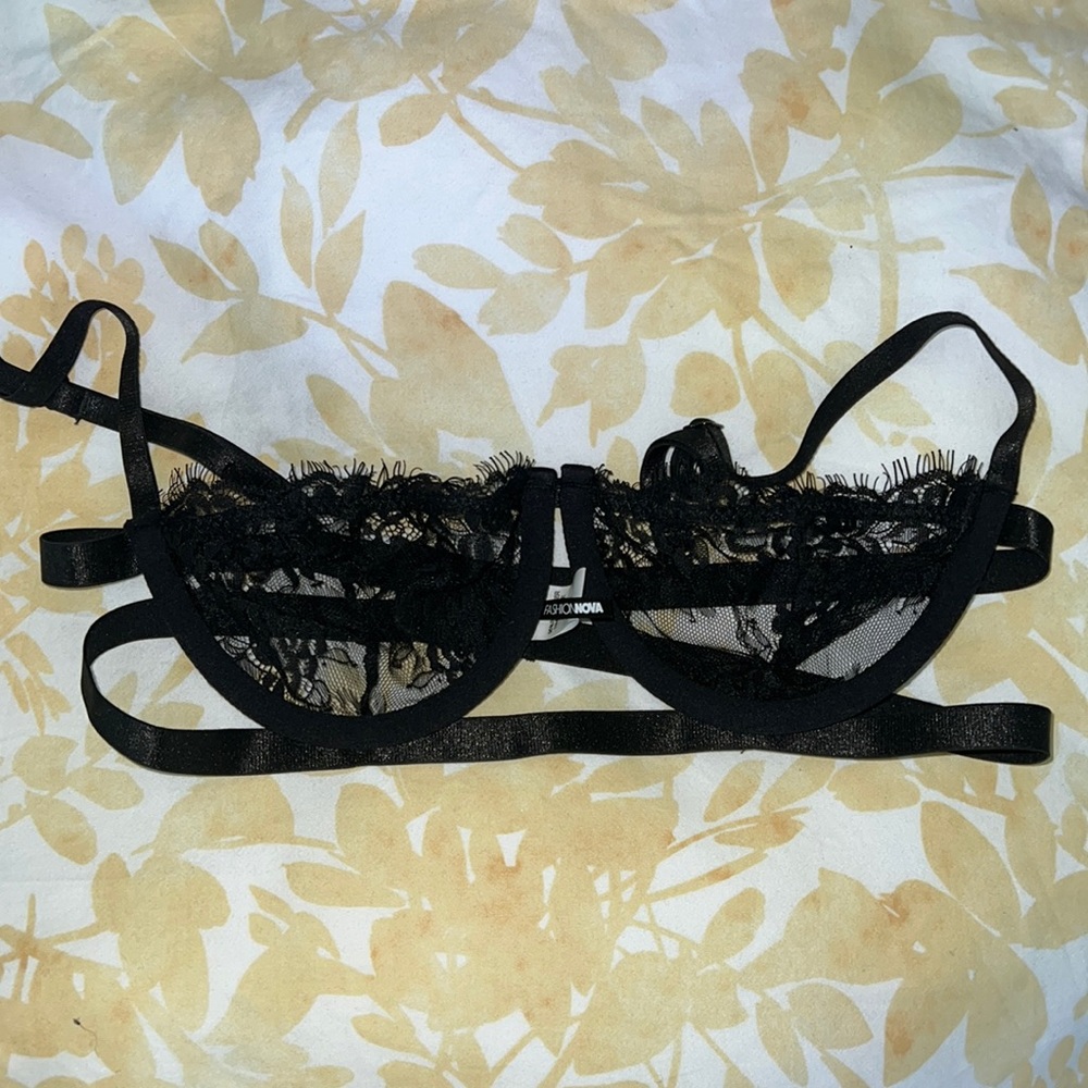 Fashion Nova Bra